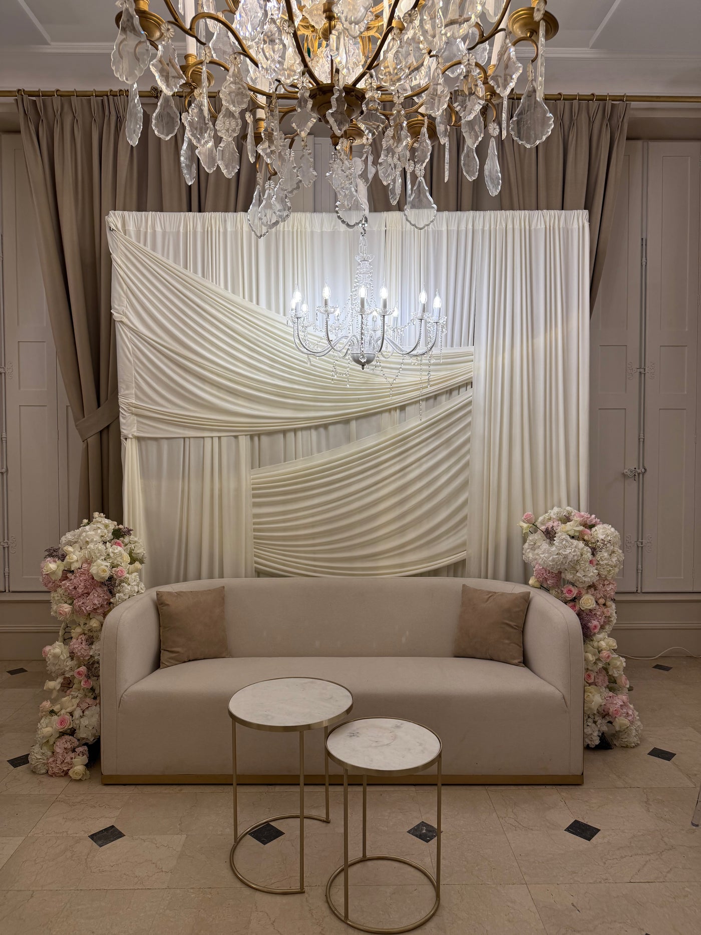 Rideau de fond blanc - Location